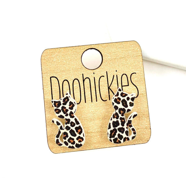 20mm Leopard Kitty Cat Studs - Cat Earrings