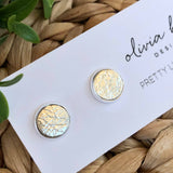 Pretty Little Things Studs - Shiny Champagne