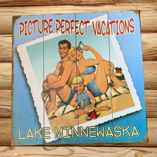 Picture Perfect Vacations - Lake Minnewaska Sign